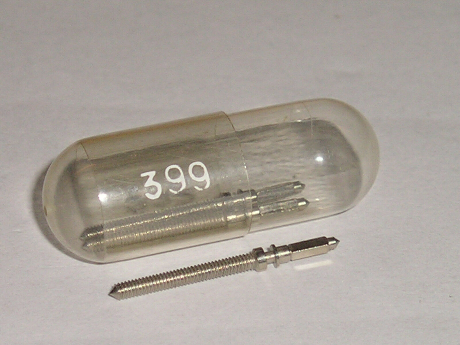 Minerva winding stem 12"'-13"' cal : 20 23 chrono (thread 120)