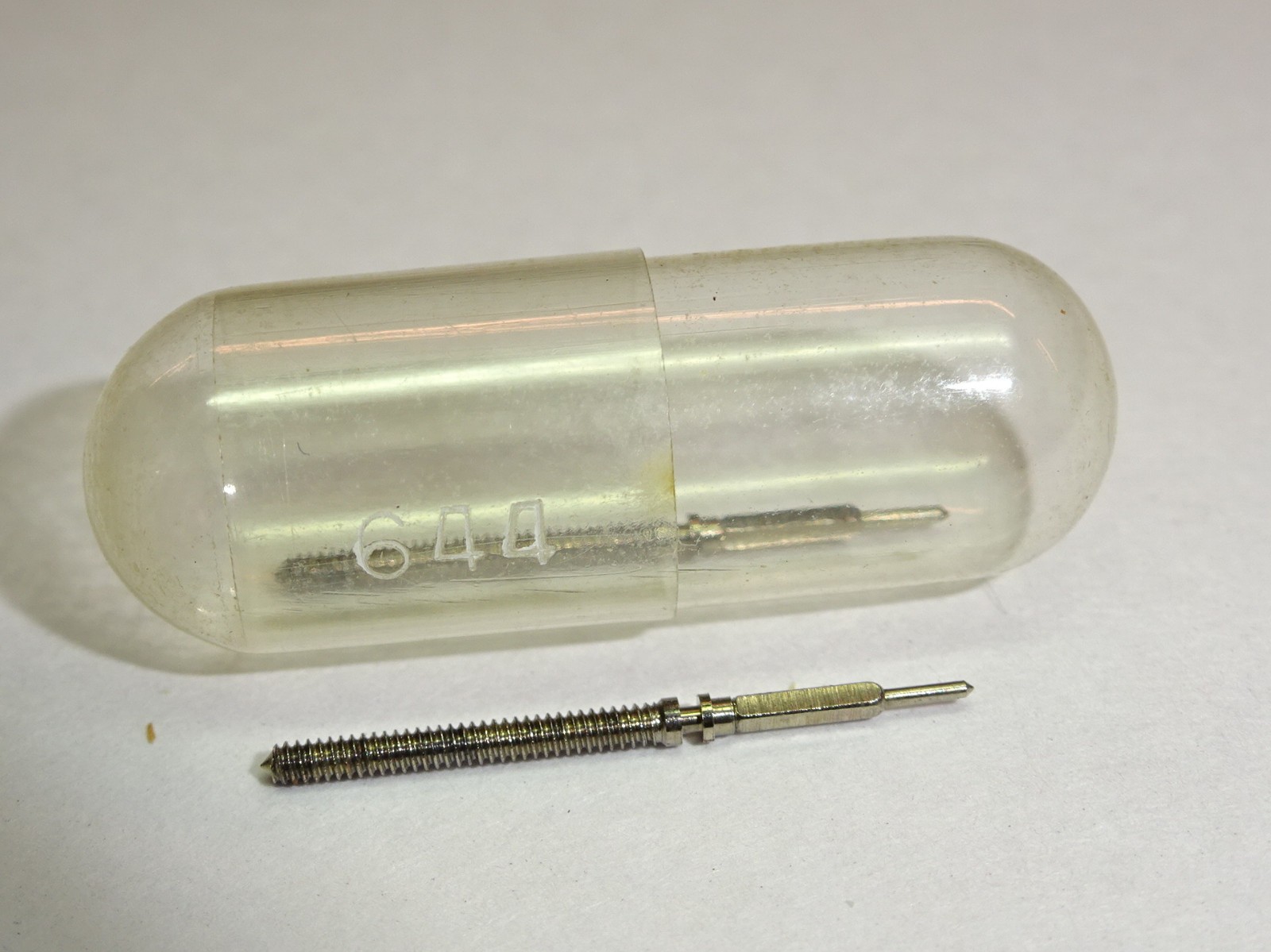 Movado winding stem 470 473 475 477 / Ronda 644 / Thread 100