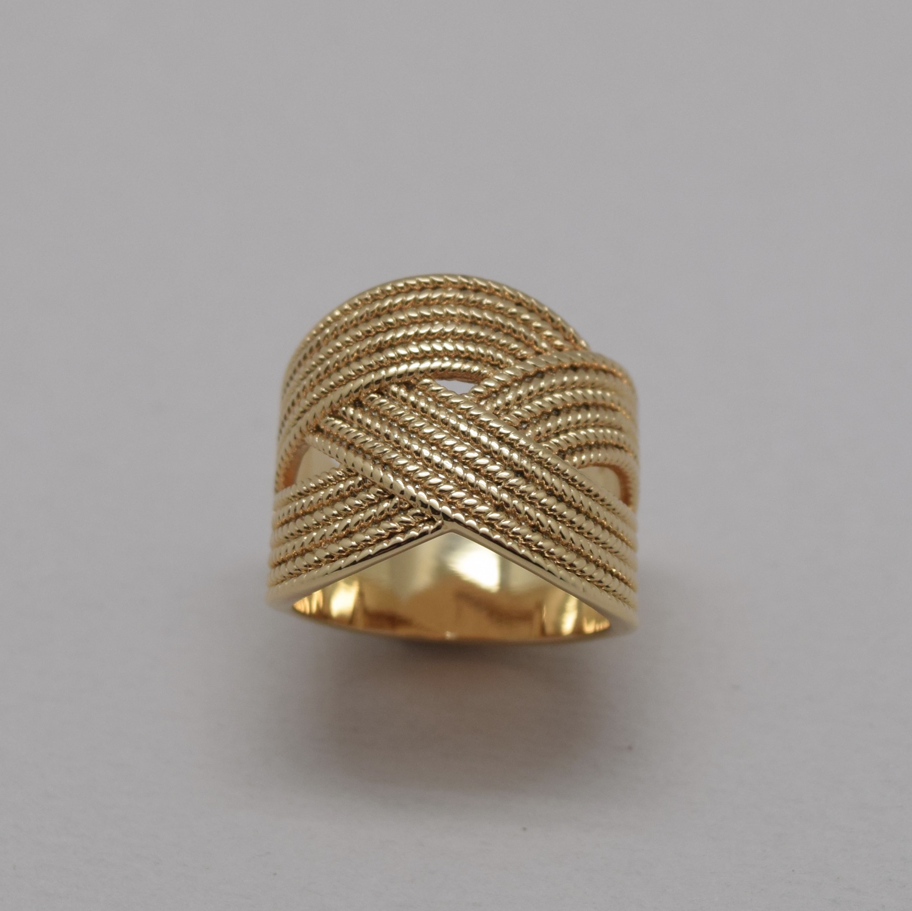 BAGUE PLAQUE OR MAT TRESSE