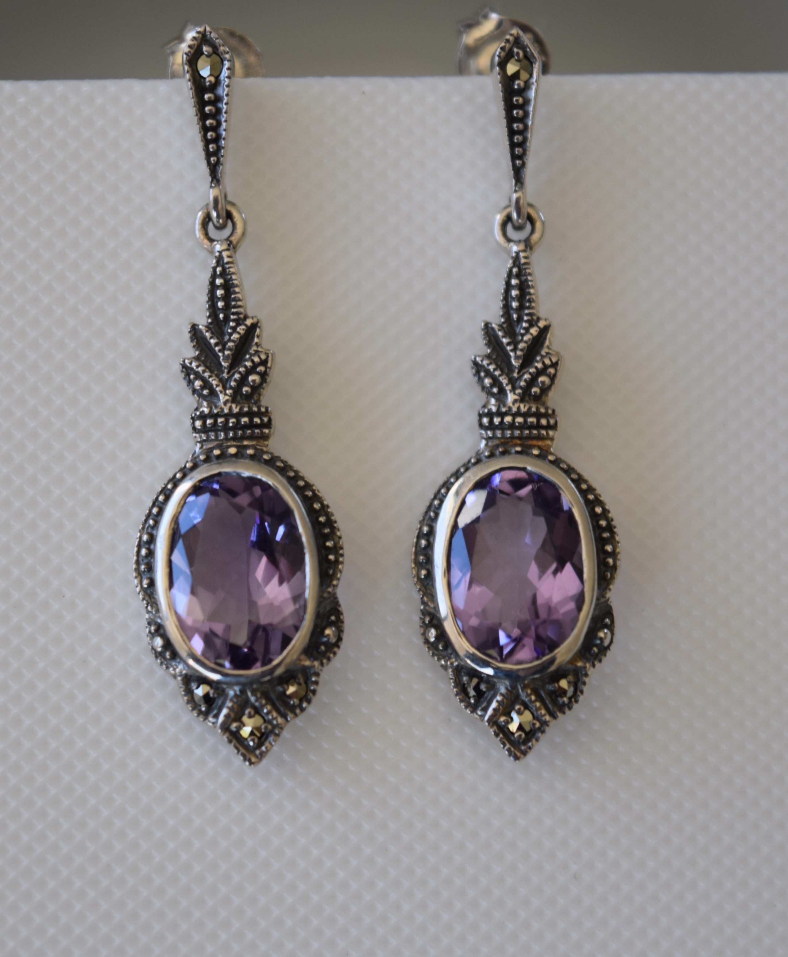 BOUCLES D OREILLES AMETHYSTE MARCASSITES
