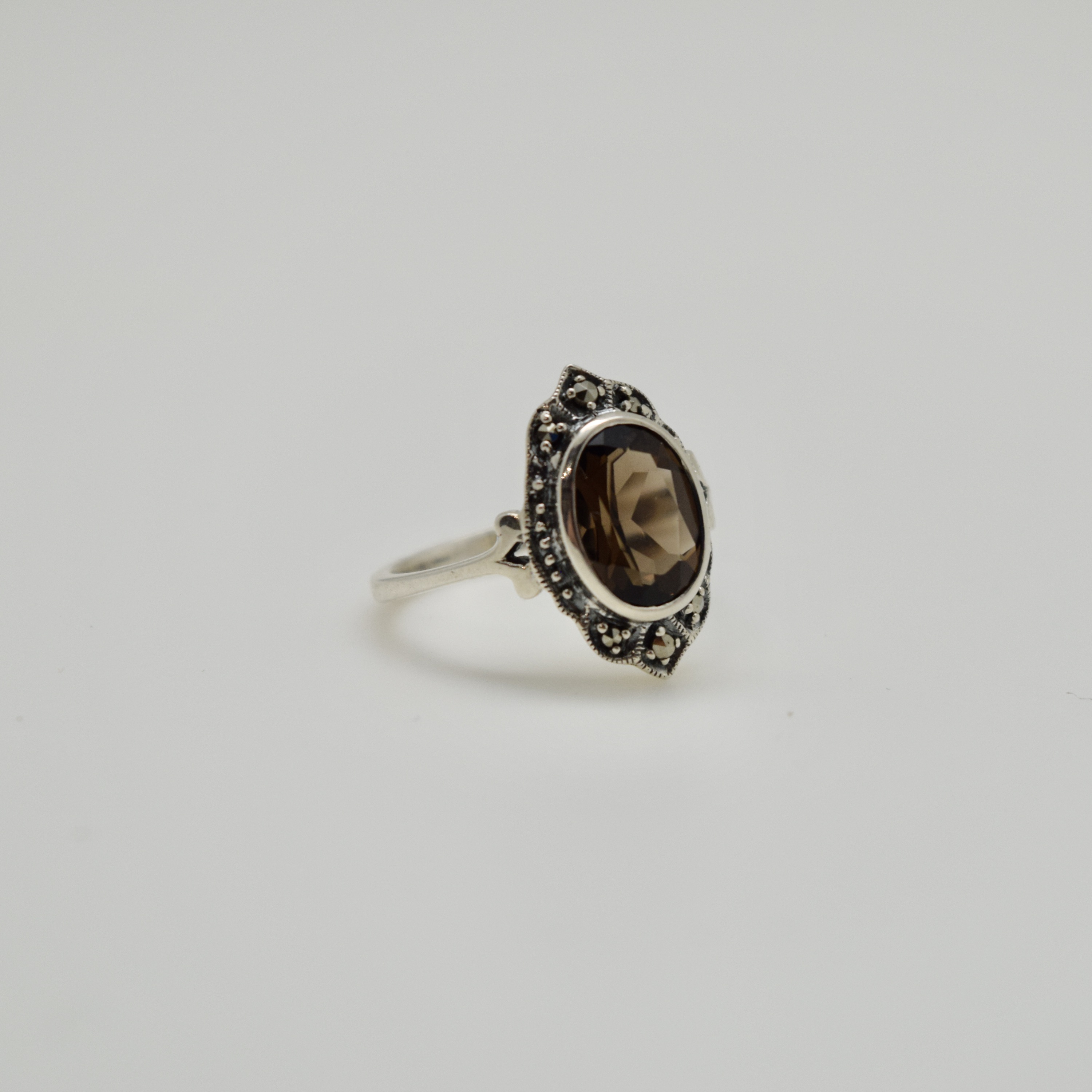 BAGUE QUARTZ FUMÉ ET MARCASSITES