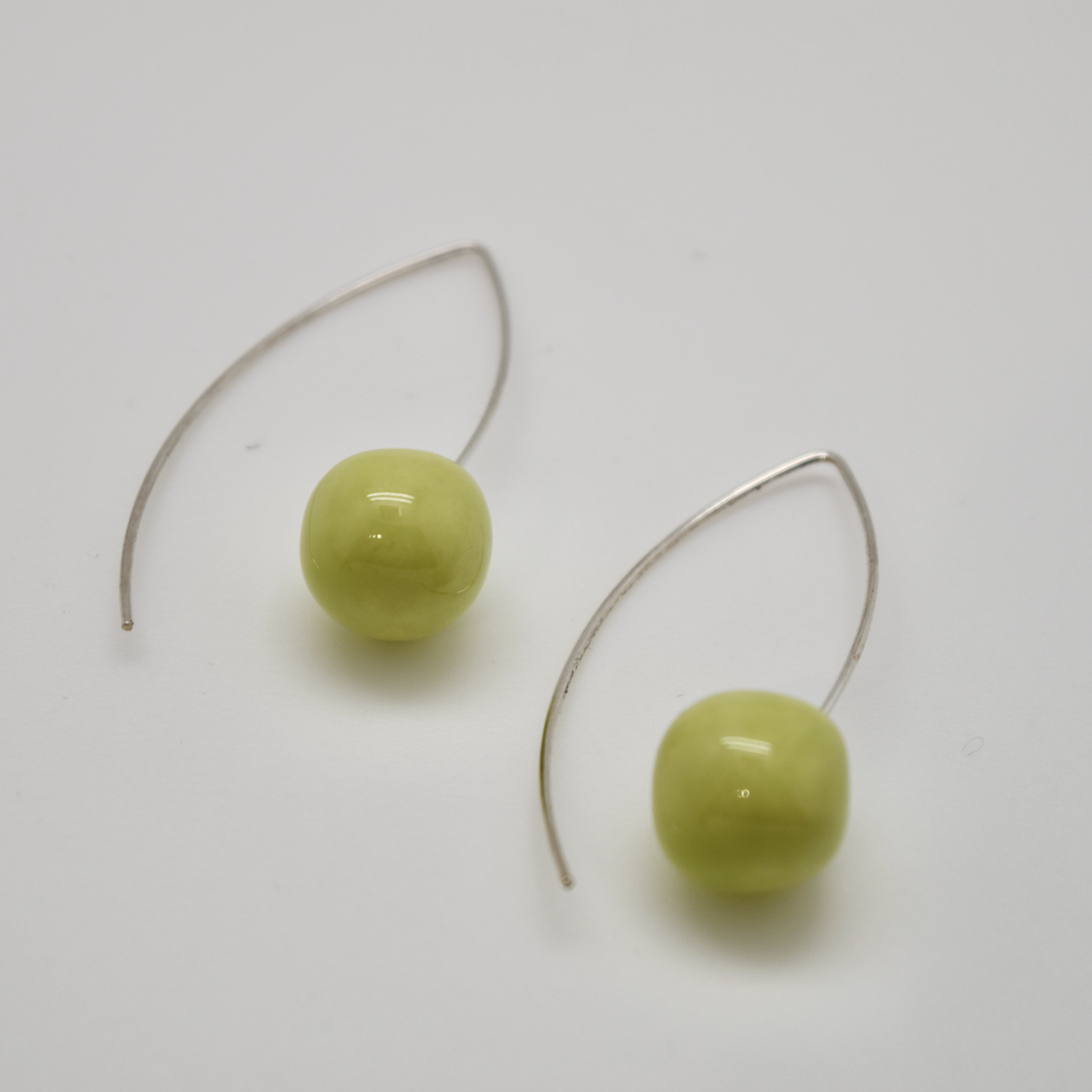BOUCLES D'OREILLES GRIOTTES, CÉRAMIQUE ANIS