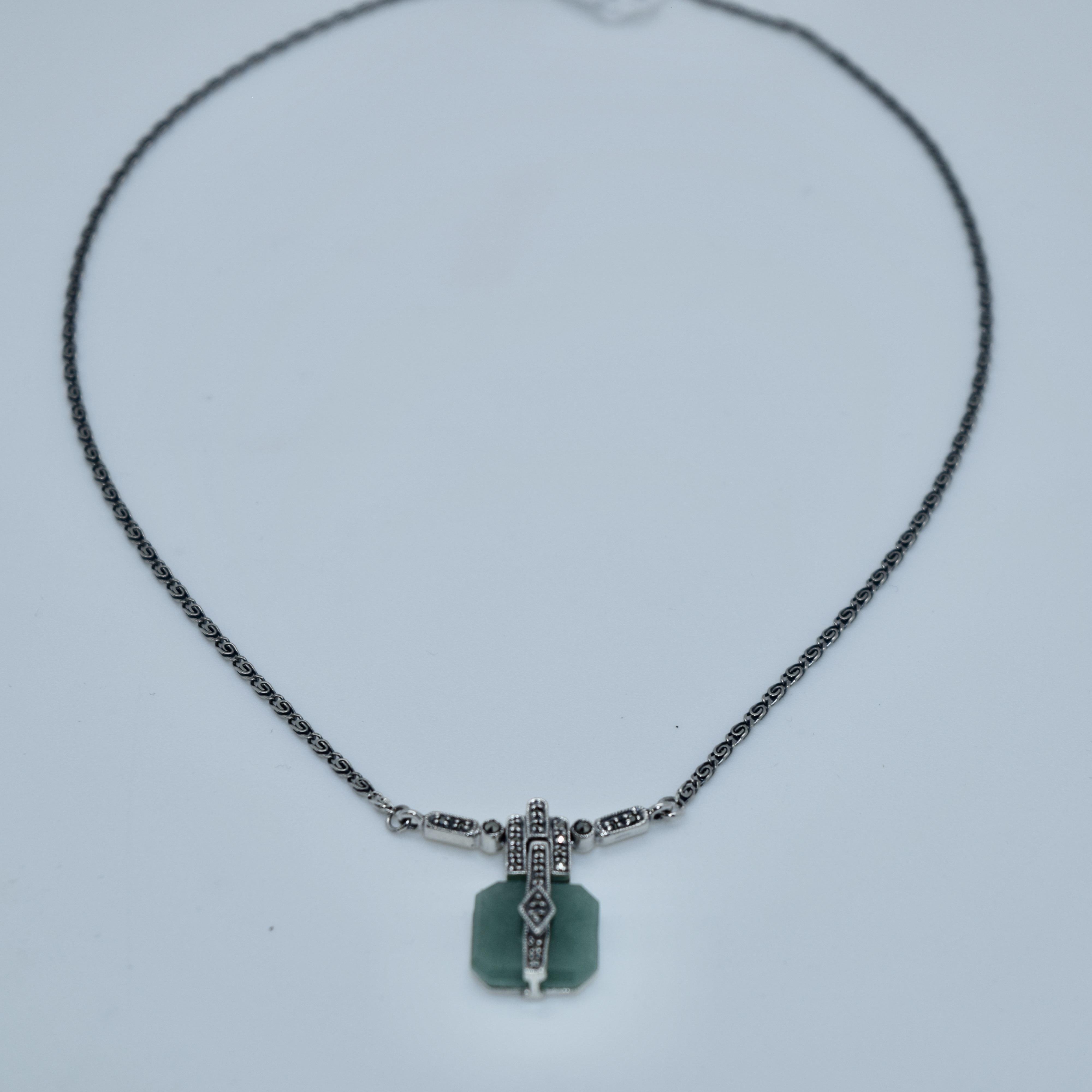 COLLIER ART DÉCO JADE