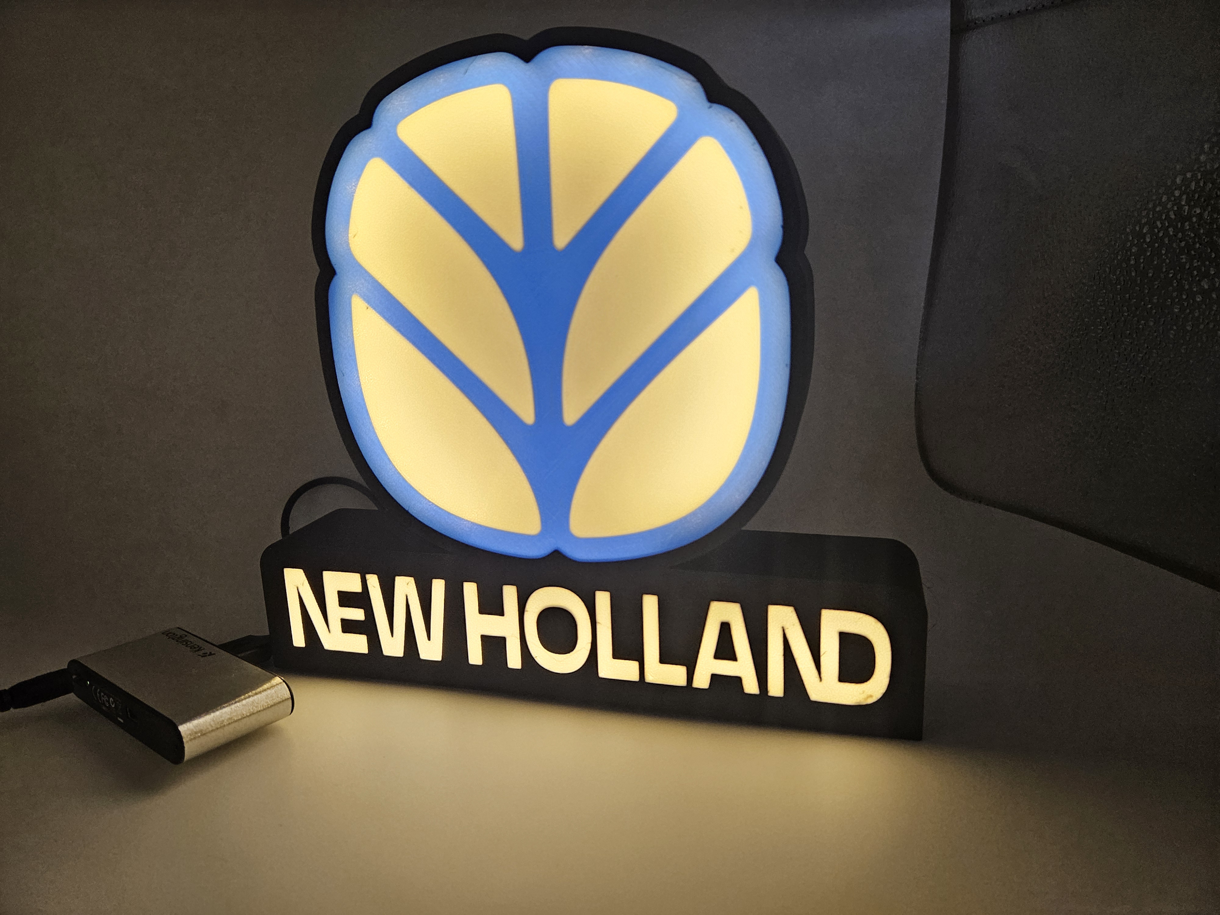 lampe figurine New holland 