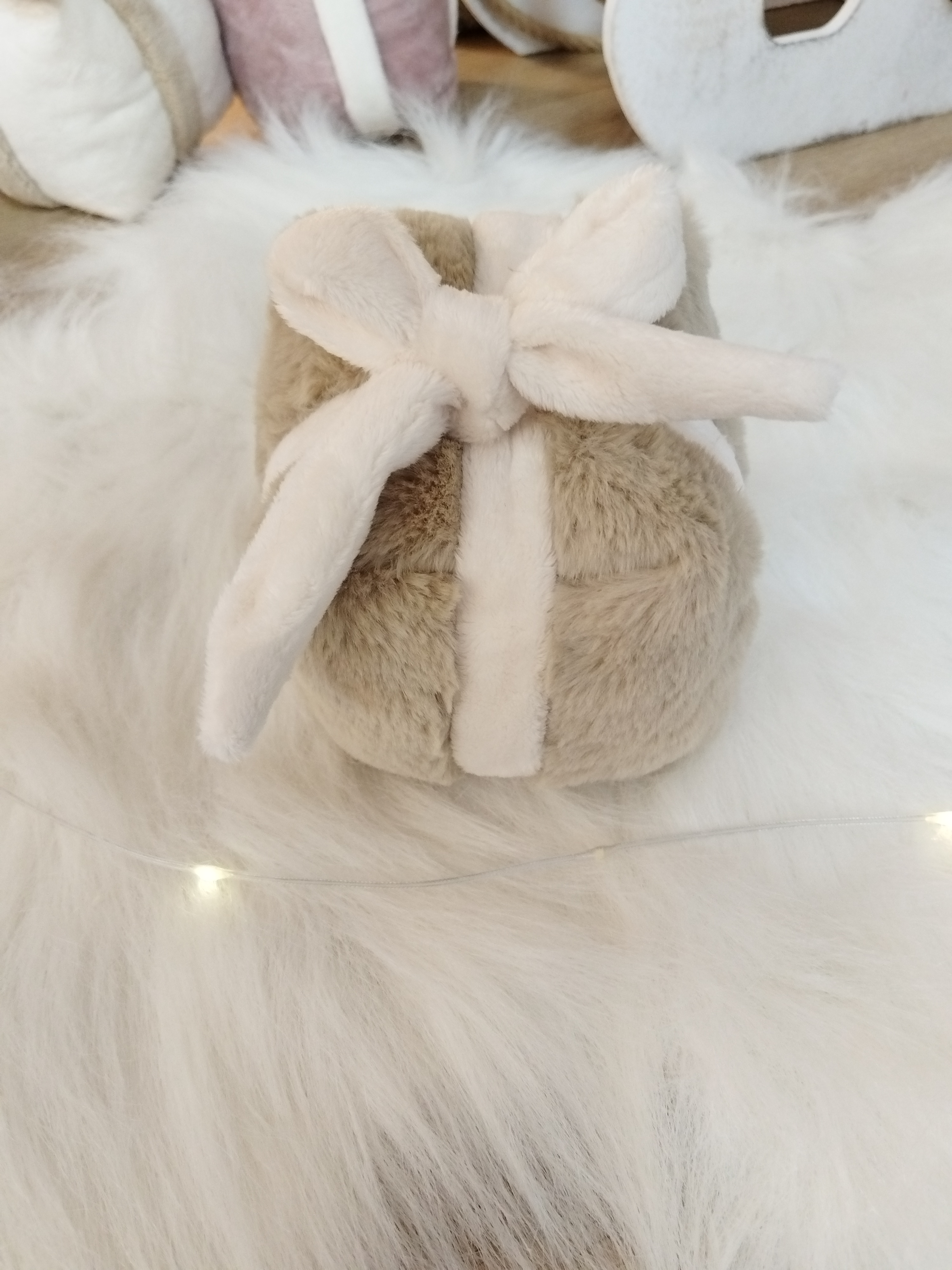 Jouet en forme de Cadeau - Rayon d'Aube