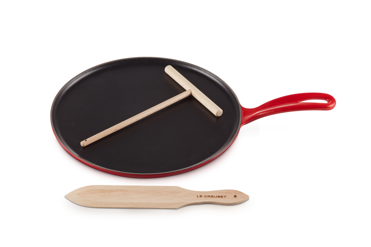 Crêpière, Spatule et râteau , 27 cm, cerise, en fonte émailléeLe Creuset