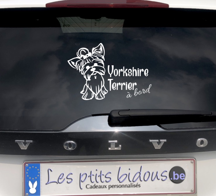 Stickers voiture"Yorkshire terrier à bord"