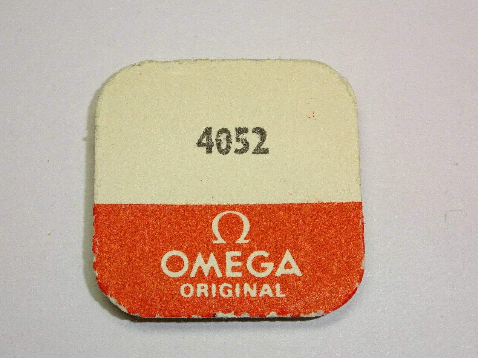 Omega jewel for center wheel , upper 670 671 672 680 681 682 683 684 685 / part 4052